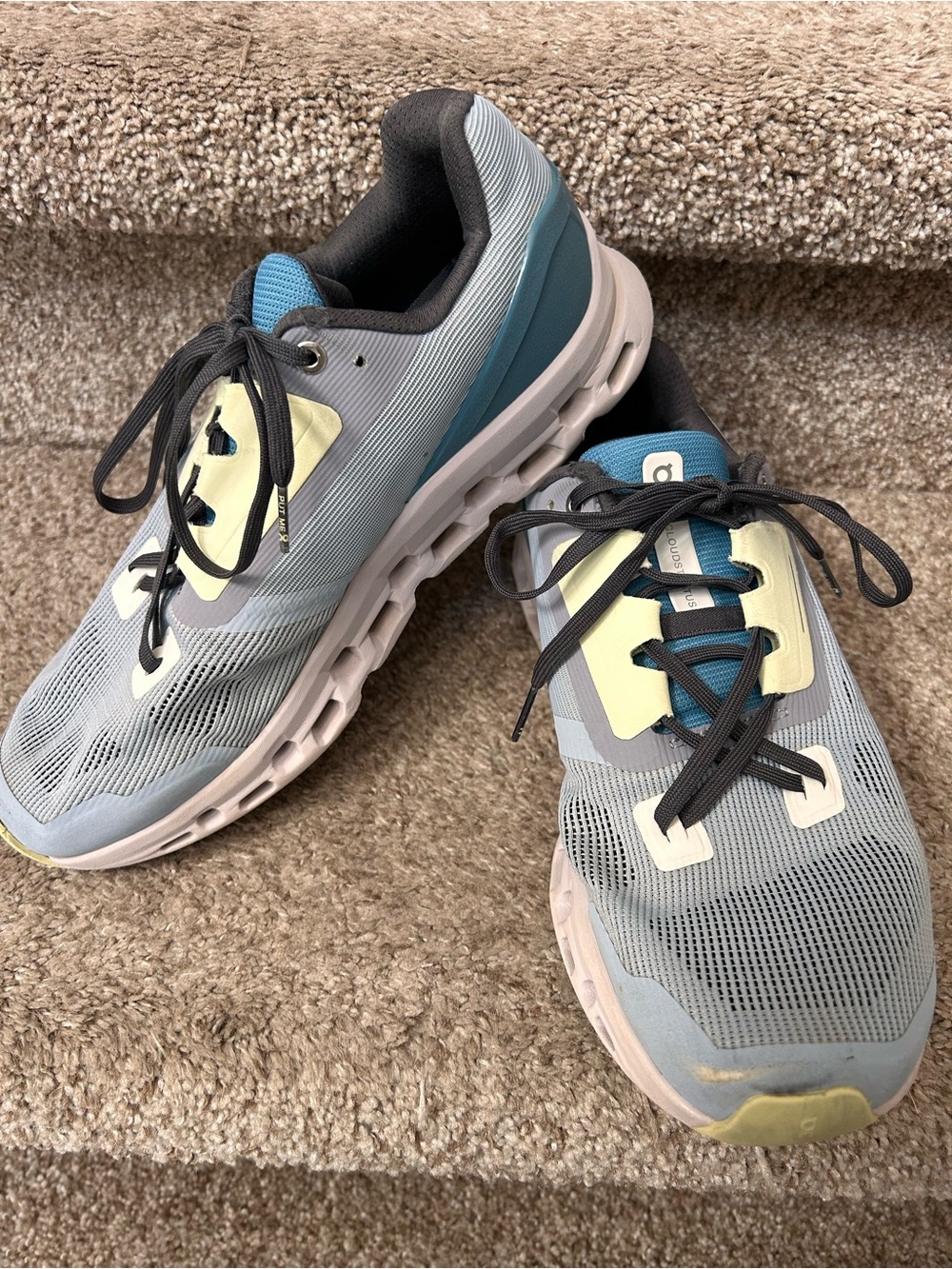 Women’s Athletic Running Shoes - Light Blue & Teal